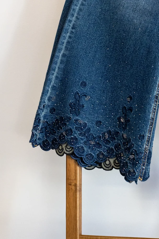 Jeanshose EULALIA CRYSTAL LACE DENIM