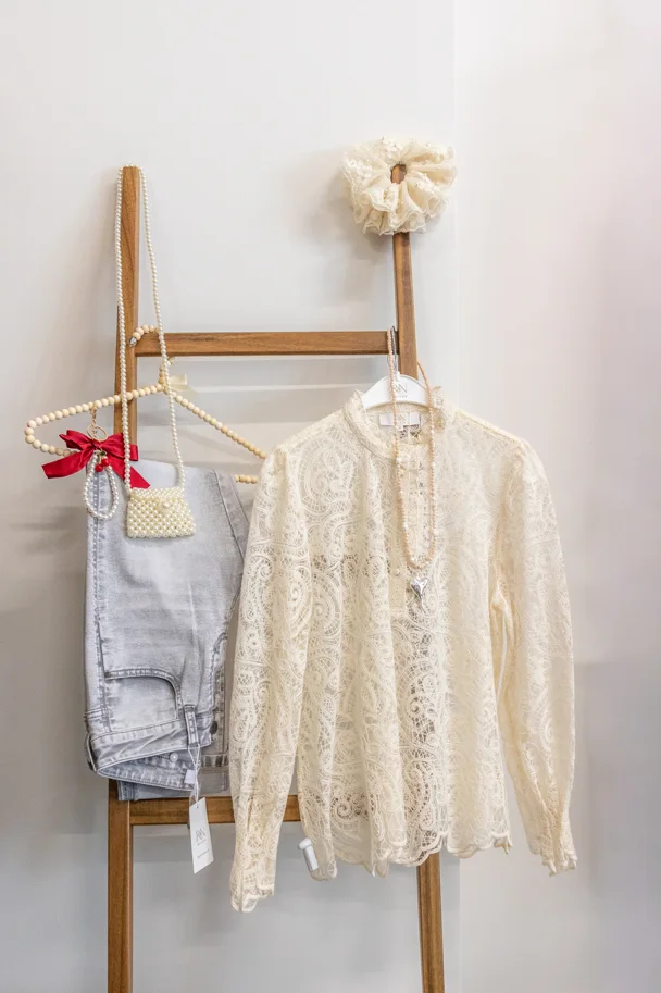 Bluse EVELISSE IVORY ROMANCE