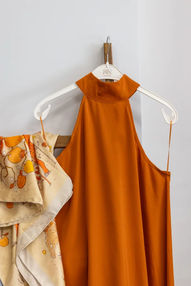 Top CARMINA AMBER ELEGANCE